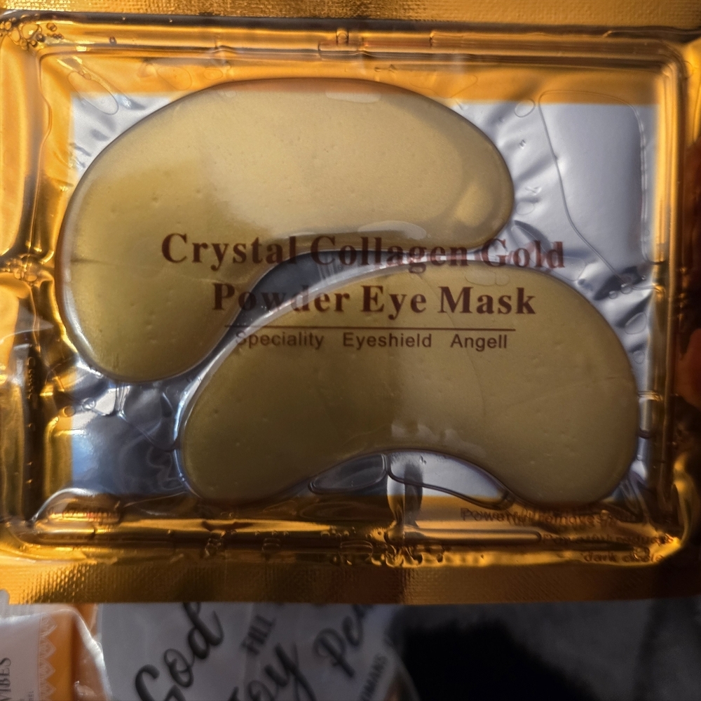 #0039 NEW 6 Pc BEAUTY BUNDLE: Gold Eye Mask,Body Butter, Bracelet & MORE - Picture 3 of 12